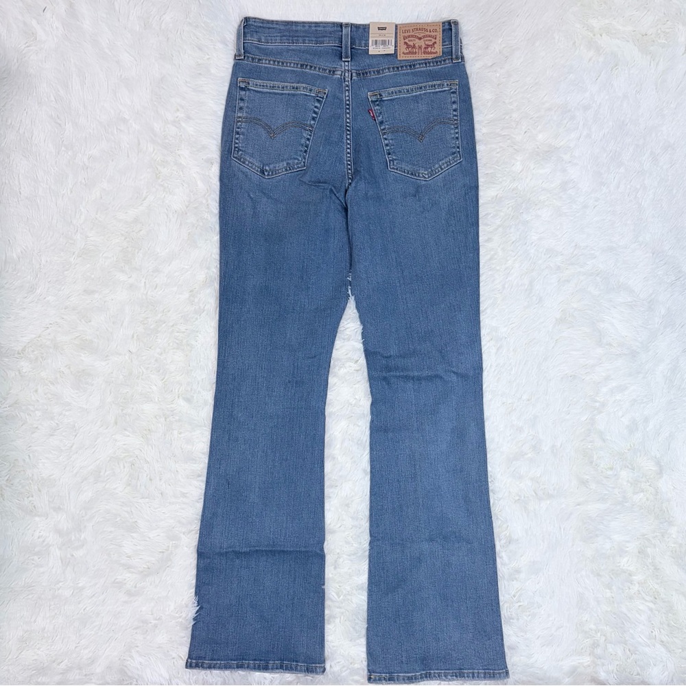 Levi's 725 High Rise Bootcut Jeans - Picture 2 of 5